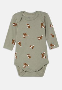 Πράσινο φορμάκι με μακριά μανίκια από απαλό ύφασμα, με επαναλαμβανόμενο σχέδιο παιχνιδιάρικων αλεπούδων σε καφέ και λευκό, με κλείσιμο πατητών κουμπιών στο κάτω μέρος.