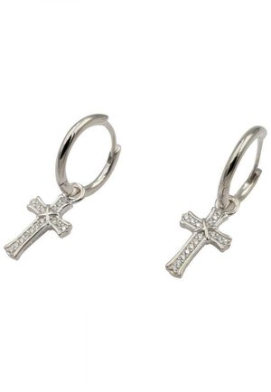 Orecchini a cerchio in argento con piccoli pendenti a croce, caratterizzati da accentazioni con gemme trasparenti e una finitura lucida. Design della croce dettagliato e texture liscia.