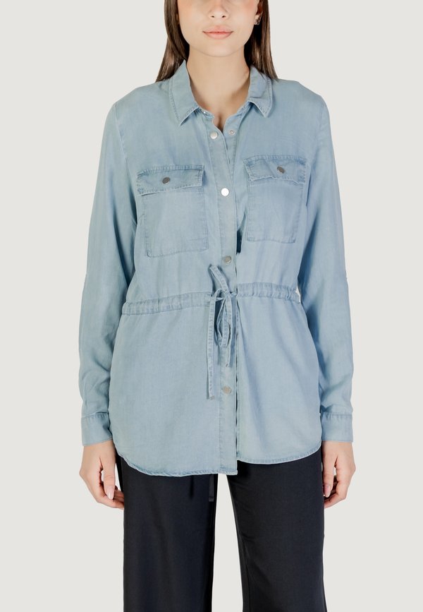 CHARIS LIFE FEM CARG - Jeansjacke - light denim