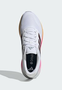 adidas Performance RUNFALCON 5 - Chaussures de running sur route - cloud white   aurora met core black