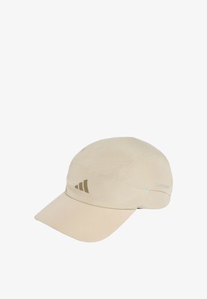 Casquette beige légère avec visière courbée et petit logo triangulaire à l'avant, conçue pour la protection solaire et la respirabilité.