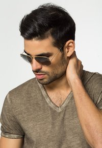 Ray-Ban - AVIATOR LARGE UNISEX - Sunglasses - gold-coloured Thumbnail Image 1