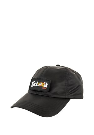 Casquette en nylon noire avec un patch avant portant "Schott N.Y.C." en couleurs vives, au design structuré et à la visière incurvée.