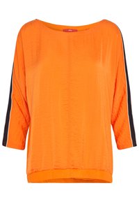 Orangenes Oberteil mit lockerer Passform, weitem Bootsausschnitt und Dreiviertelärmeln. Besitzt schwarze Akzente entlang der Ärmel und einen strukturierten Stoff.