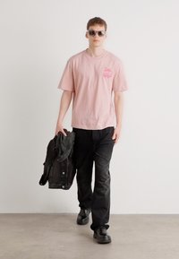 Thumbnail Image 2