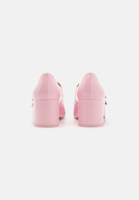 Call it Spring RUUBY B.E.D FOAM - Avokkaat - light pink