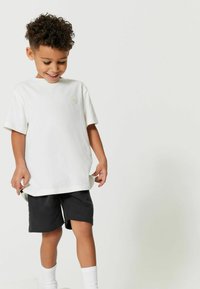 Clarks SET  - REGULAR FIT - Pantaloni sportivi - white black