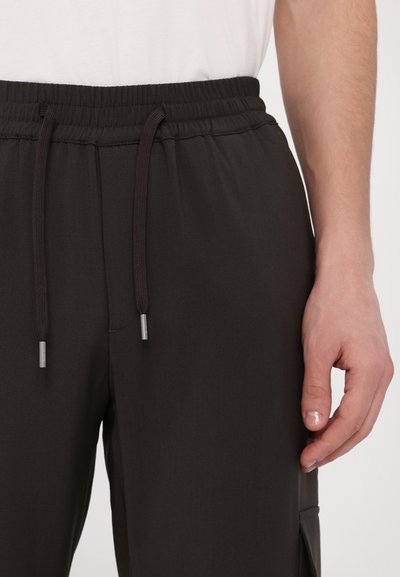 sandro NEW ALPHA  - Cargobukse - kaki foncé