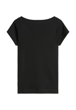 Haut noir en tricots côtelés à manches courtes, avec un large col bateau et un ourlet droit.