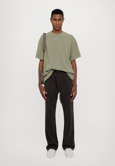 Ksubi INVERSED SYNTHESIS PANT FADED - Treniņtērpa apakšdaļas - black