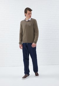 Pier One Pullover - taupe