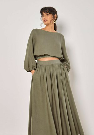 Apricot BUBBLE SLEEVE CROPPED - Bluse - khaki