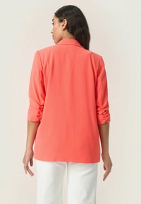 Soaked in Luxury SHIRLEY - Kratka jakna - hot coral
