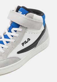 fila homme violet