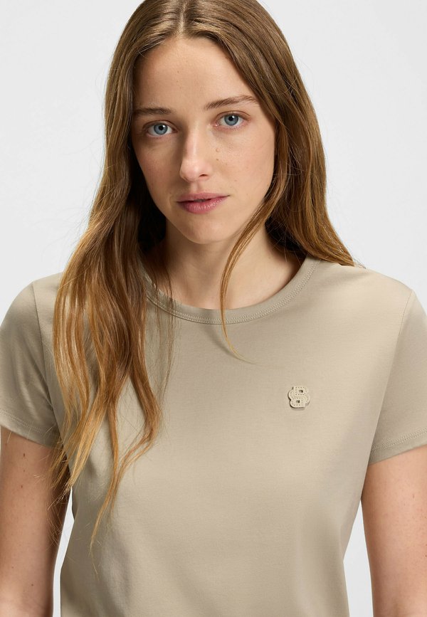 EVENTSA8 - Basic T-shirt - light beige five3