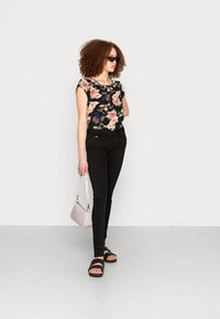 Pepe Jeans SOHO - Vaqueros pitillo - black