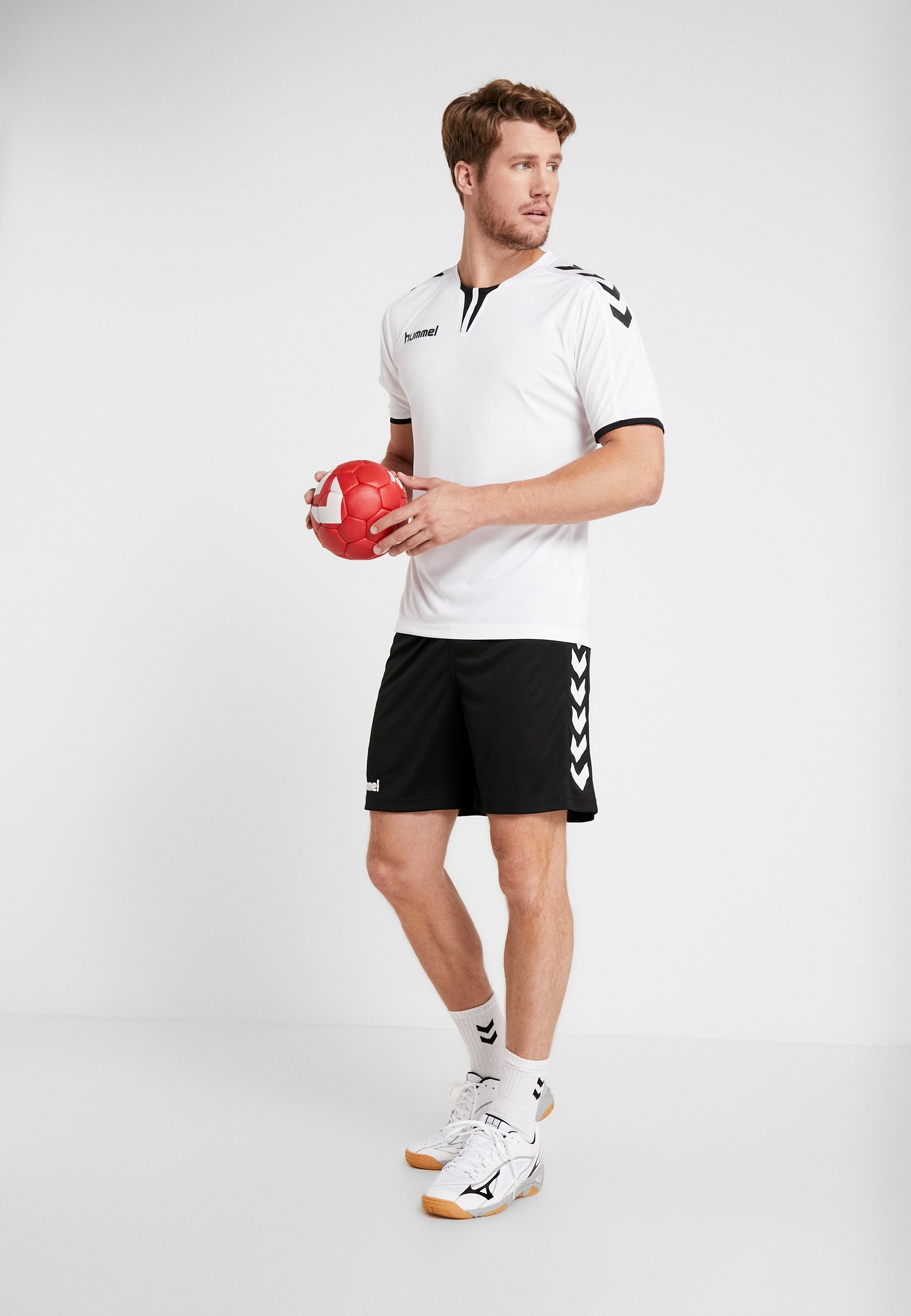 Men CORE SHORTS - Sports shorts Men CORE SHORTS - Sports shorts