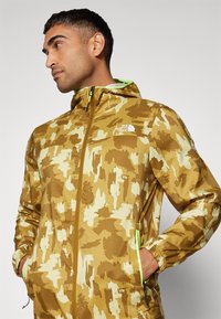 The North Face MOUNTAIN ATHLETICS - Windbreakers - amber green