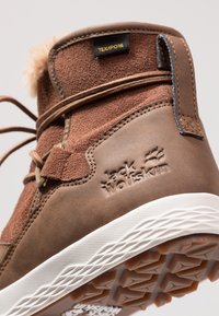 Jack Wolfskin Vinterstövlar - brown