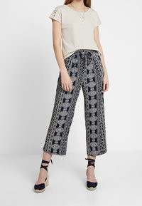 JDY Tygbyxor - dark blue