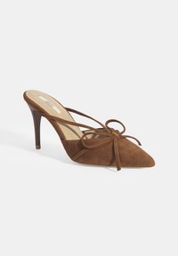 Desa Muiltjes met hak - brown