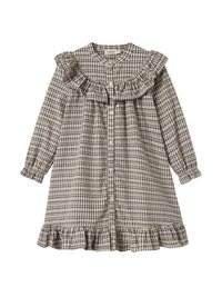 Robe à manches longues à carreaux avec un col et un ourlet à volants, dotée d'une fermeture boutonnée sur le devant, dans des tons muted de marron et de crème.