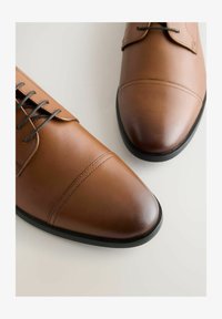 Ikke valgt, tan brown