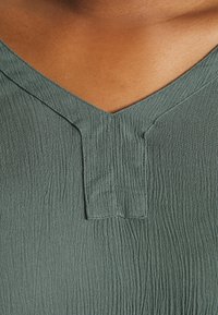 Kaffe Curve BLOUSE - Blouse - balsam green