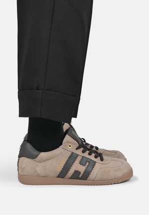 Crickit, CRICKIT SNEAKER ULTIMA - Sneakers - beige schwarz