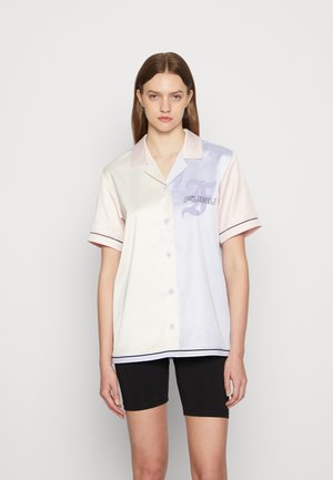 FUBU CORPORATE TRIBAL  - Nööpidega pluus - purple