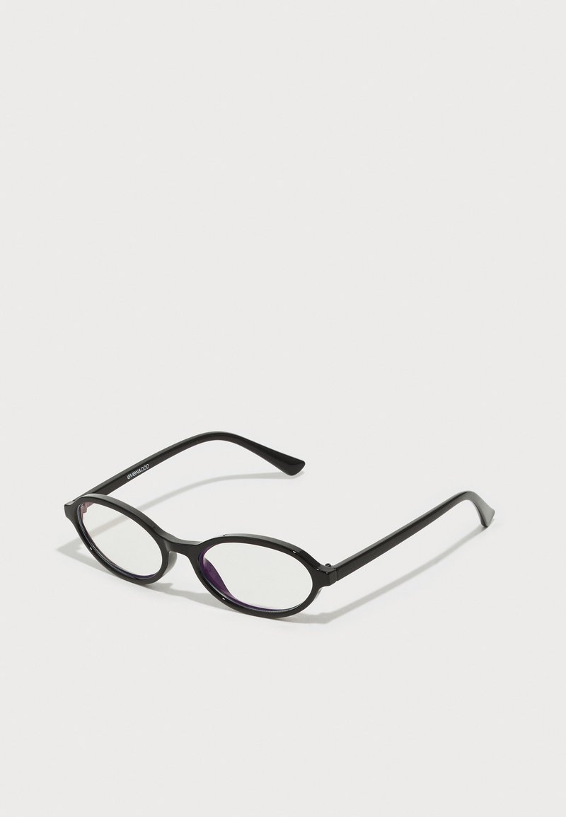 Ochelari cu ramă ovală neagră, cu accente translucide de violet pe lentile. Ramele au un finisaj mat și clești subțiri, drepți.