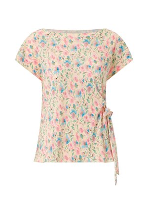 Crèmekleurige top met korte mouwen, geplooide stof, roze en blauwe bloemenprint en een strikdetail aan de rechter taille.