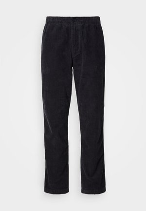 Pantaloni in corduroy neri con design dritto, vita elastica e una sottile texture a righe verticali. Nessun hardware visibile.