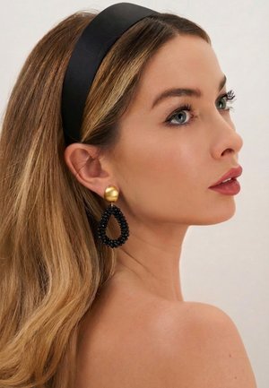 Filippa Firenze, Earrings - black