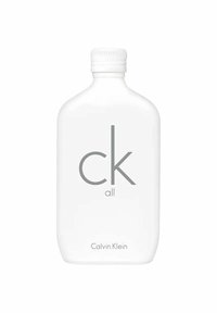 Vit rektangulär flaska med rundad botten, med en grå "ck all"-logotyp och texten "Calvin Klein" längst ner. Snurrkork på toppen.