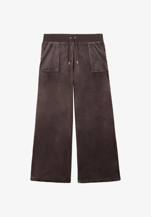 Brede, bruine broek van zacht materiaal, met een elastische tailleband, een trekkoord en twee voorzakken.