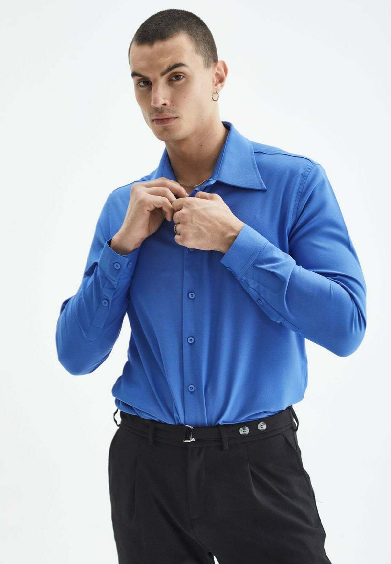 Antioch BUSINESS Chemise classique baby blue/bleu ZALANDO.FR