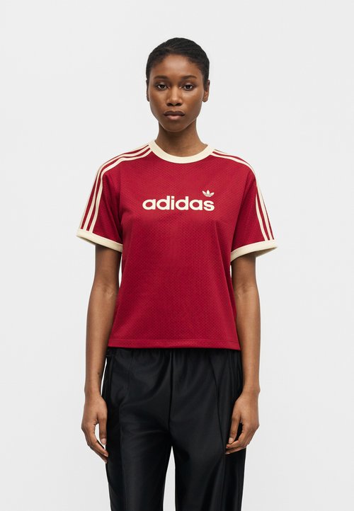 adidas TEE - Print T-shirt - team victory red/warm vanilla — photo 3