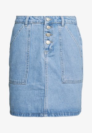 Spódnica dżinsowa w jasnoniebieskim kolorze, zapinana na pięć guzików z przodu, posiadająca dwie przednie kieszenie oraz klasyczny, prosty krój z wykończonym dołem.
