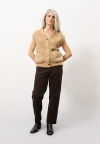 FRNCH Bodywarmer - camel