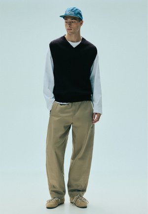 PULL&BEAR, KNIT V-NECK - VEST - Top - navy