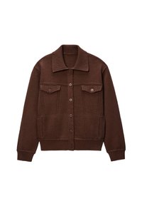 Gilet en tricot brun avec un col, fermeture à boutons sur le devant et deux poches poitrine. Présente un ourlet et des détails de poignets côtelés.