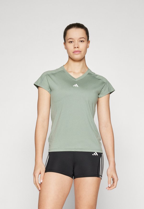 TRAIN ESSENTIALS MINIMAL BRANDING V NECK - Sport T-Shirt