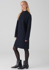 OPUS WONDANA - Abito in maglia - coal blue