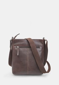 Borsa a tracolla in pelle marrone con finitura texturizzata, tracolla regolabile in tessuto e tasca anteriore con zip per una maggiore funzionalità.