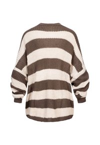 Overdimensjonert strikkegenser i vekslende brune og kremfargede striper, med rund hals og ballongermer med ribbestrikkede mansjetter.