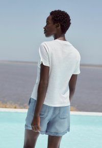 Next LEMON POSITANO CITY GRAPHIC  - REGULAR FIT - T-shirt imprimé - white