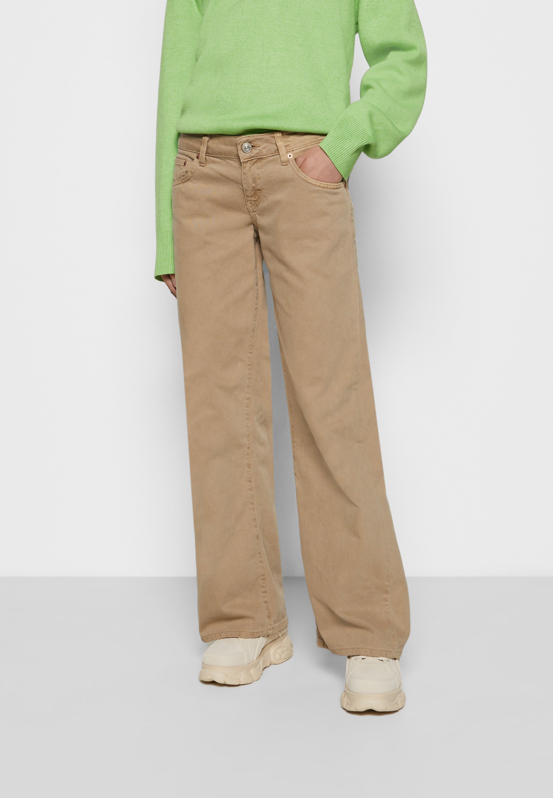 BDG Urban Outfitters LOW RISE PUDDLE 