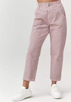 - Spodnie materiałowe