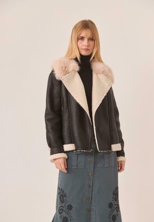 AVIADOR - Chaqueta de cuero sintético - black